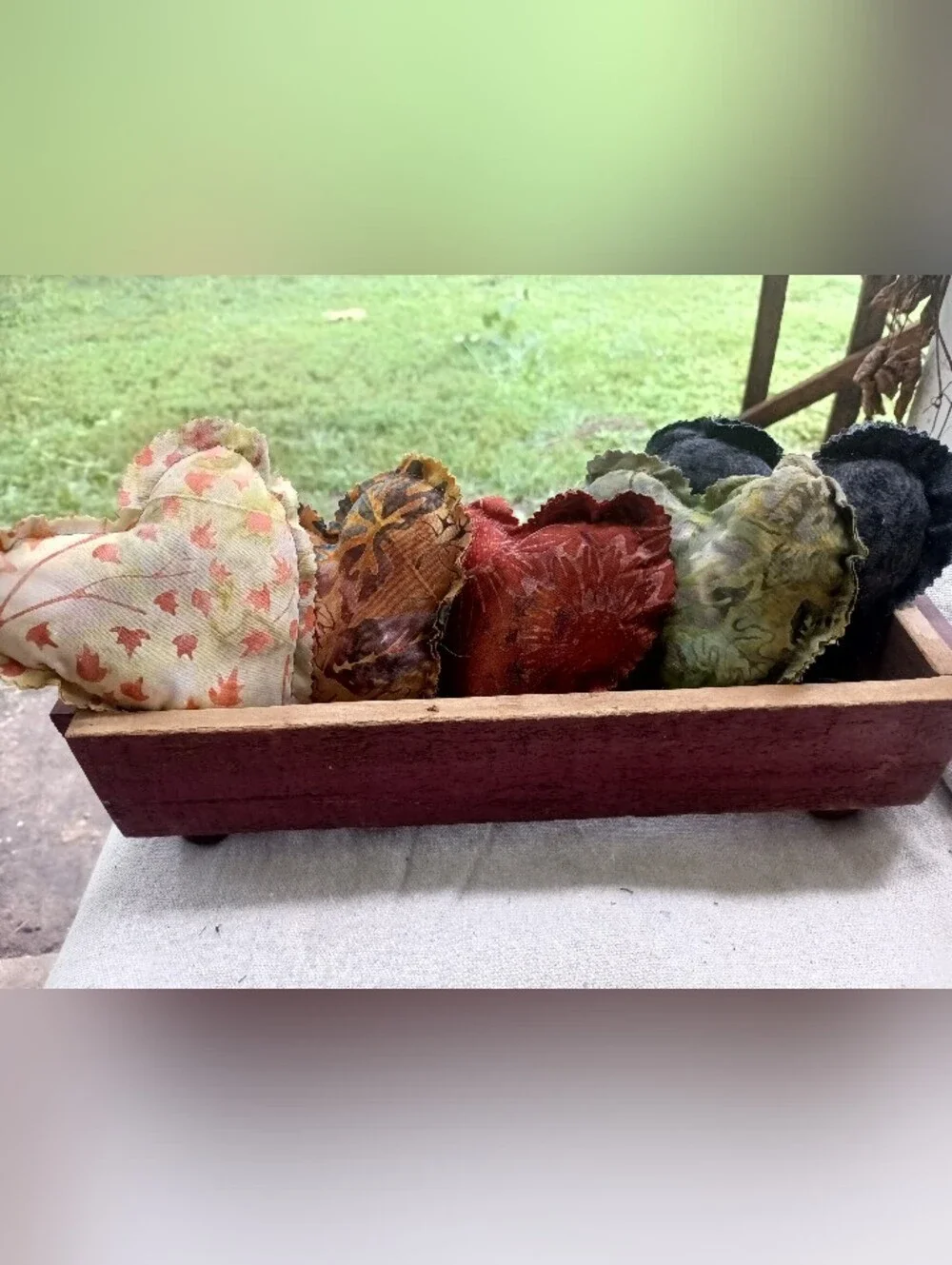 Set Of 5 Handmade Primitive Fabric Heart Bowl Fillers Tucks Fall Colors Batiks